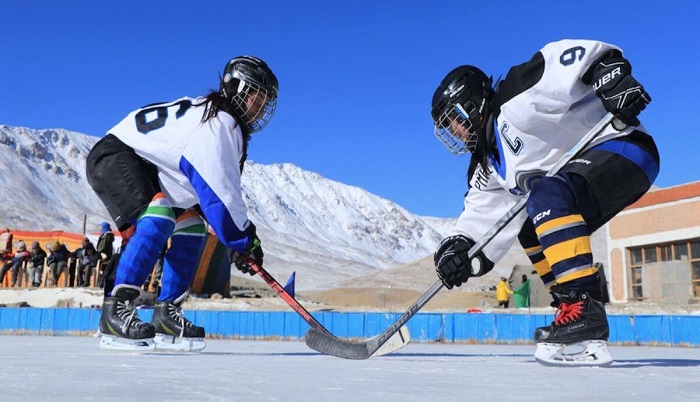 7Ice-Hockey